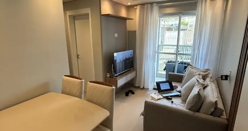 Apartamento 2 quartosem condomínio clube, mobiliado. vaga descoberta individual.