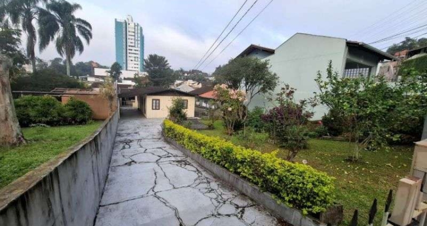 Casa com 3 quartos à venda na Rua Luiz Altemburg Senior, 327, Escola Agrícola, Blumenau