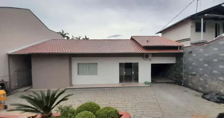 Casa com 3 quartos à venda na Rua Tapuia, 67, Itoupava Central, Blumenau