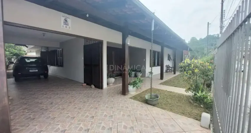 Casa com 6 quartos à venda na Rua Paranaguá, 38, Garcia, Blumenau