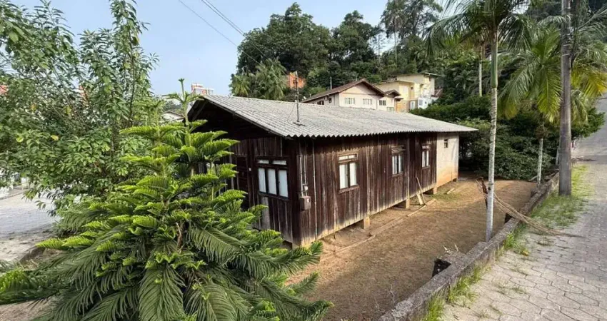 Terreno à venda na Rua Thomé Venera dos Santos, 214, Escola Agrícola, Blumenau