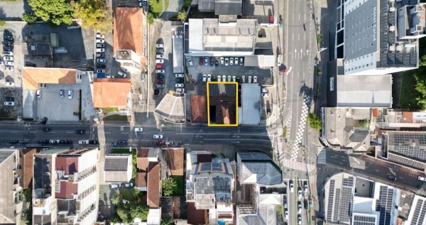 Casa comercial com 11 salas à venda na Amadeu da Luz, 241, Centro, Blumenau