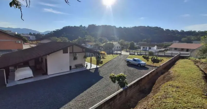 Casa com 3 quartos à venda na Rua Arnoldo Beck, 740, Itoupava Central, Blumenau