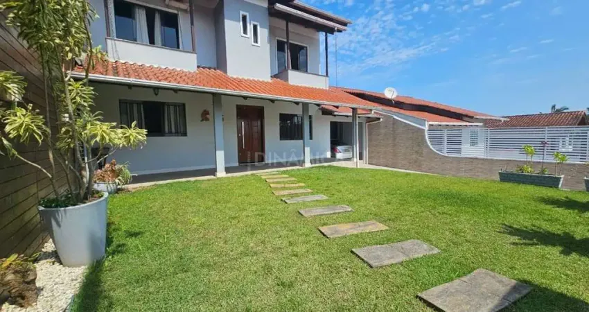 Casa com 4 quartos à venda na Rua Ponta Porã, 721, Centro, Penha