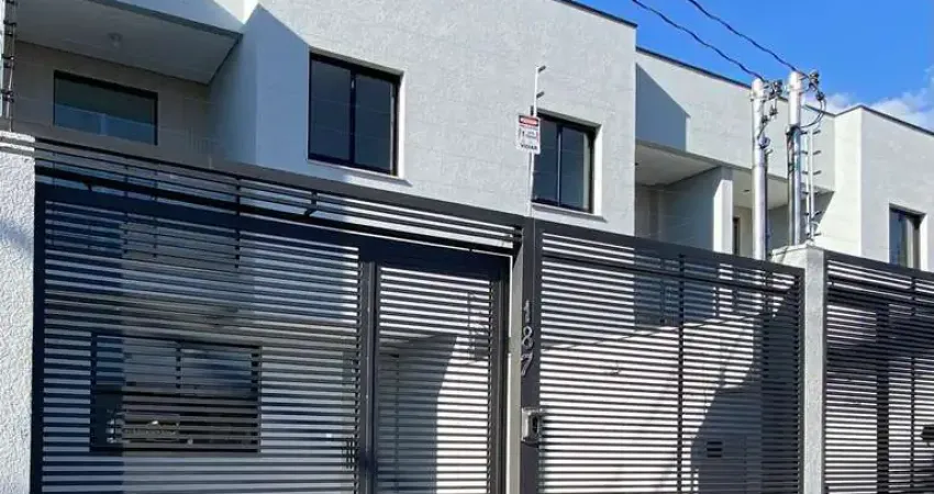 Casa Geminada para Venda em Belo Horizonte, Planalto, 3 dormitórios, 1 suíte, 2 banheiros, 2 vagas