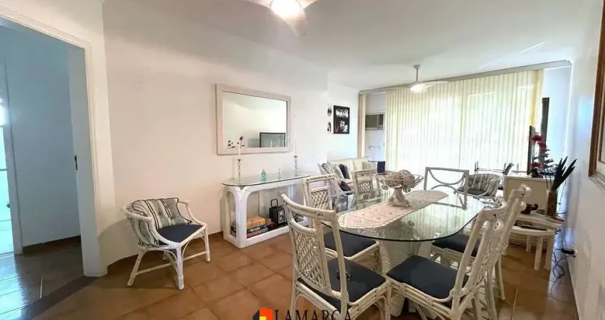 Apartamento a venda no Guaruja c/ 03 Dormitorios.