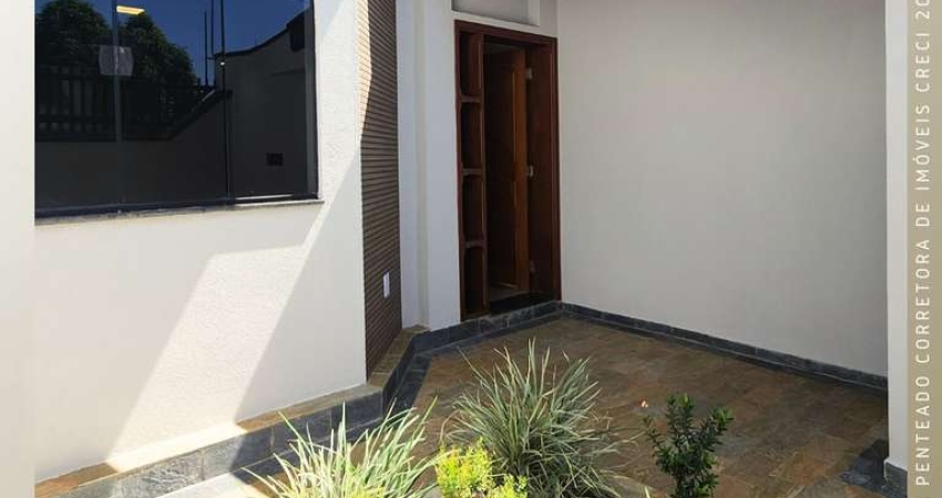 Casa para Venda em São João da Boa Vista, Jardim Recanto dos Pássaros, 3 dormitórios, 1 suíte, 3 banheiros, 2 vagas