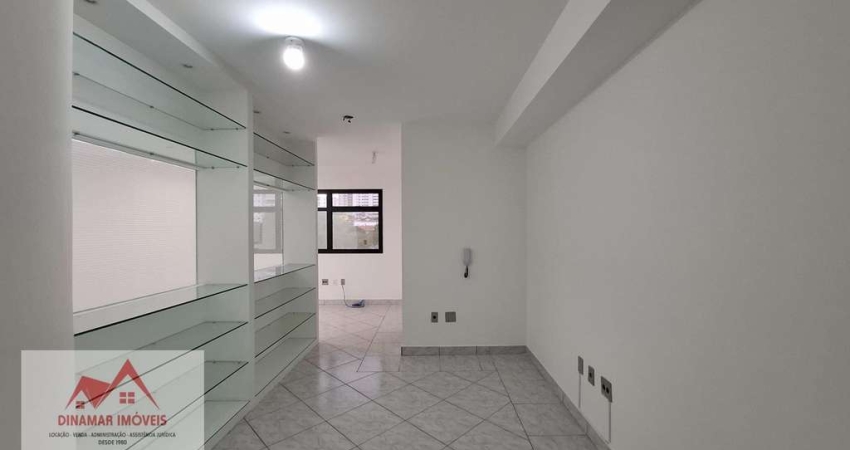 Conjunto/Sala à Venda em Bosque da Saúde - 40m² por R$235k
