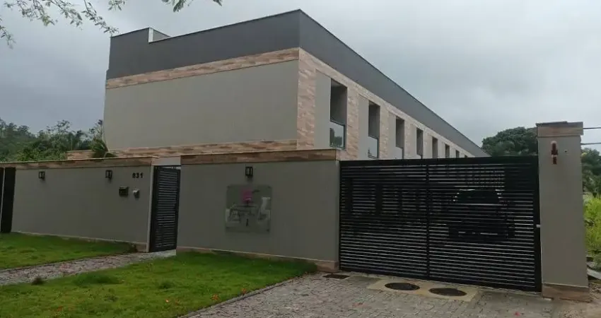 Linda casa com 2 Suítes a venda Em Vargem Grande em Condomínio Fechado !!!