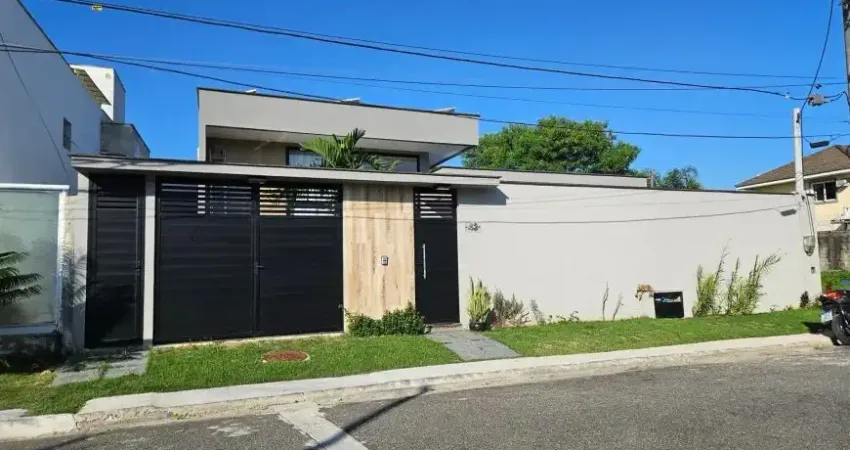 Linda casa contemporânea, linear à venda em vargem pequena, 3 suítes, 240m² de área construída !