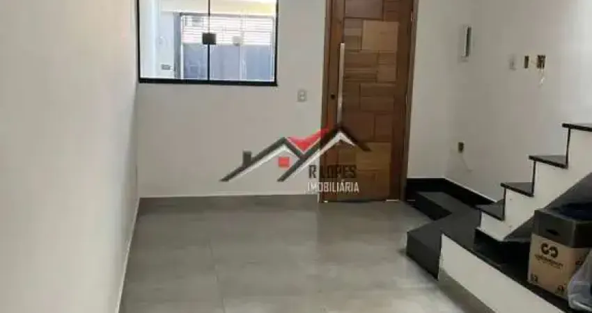 Lindo Sobrado à Venda em Localização Privilegiada