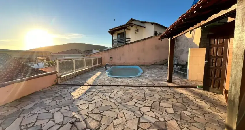 Casa com 3 quartos para alugar na Avenida Marlim, Ogiva, Cabo Frio