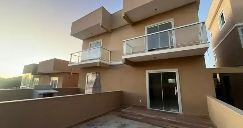 Oportunidade Peró  Casa Duplex Nova