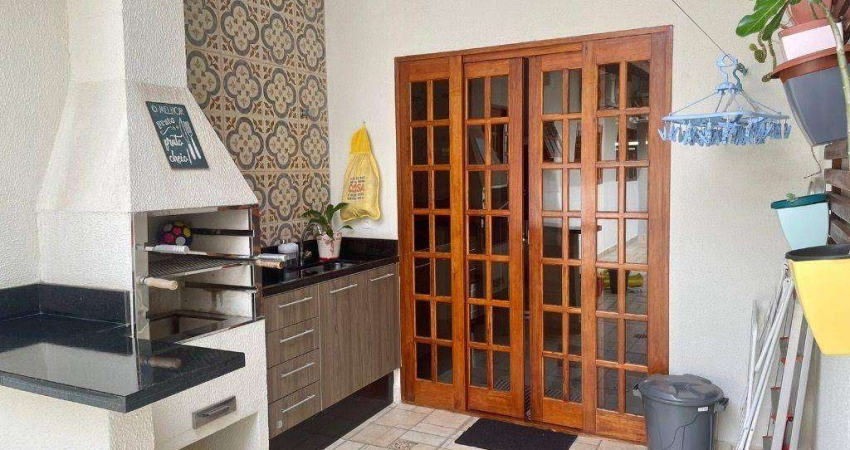 Casa com 3 dormitórios 1 suite à venda, 180 m² por R$ 745.000 - Villa Branca - Jacareí/SP