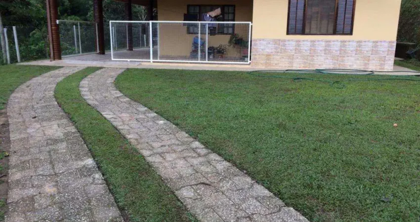 Chácara à venda  Paraibuna com 3 dormitórios 6000 m² 800.000 - Capim da Angola - Paraibuna/SP