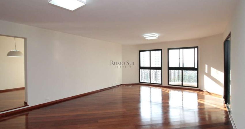 Apartamento com 4 quartos para alugar na Avenida Washington Luís, 1576, Jardim Marajoara, São Paulo