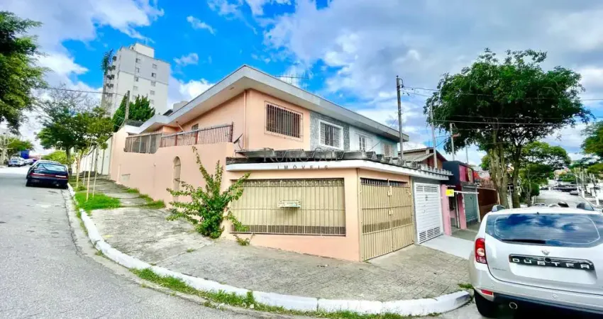 Casa com 3 quartos para alugar na Rua Marfim, 274, Campo Grande, São Paulo
