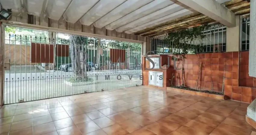 Casa com 3 quartos para alugar na Rua São Benedito, 1883, Alto da Boa Vista, São Paulo