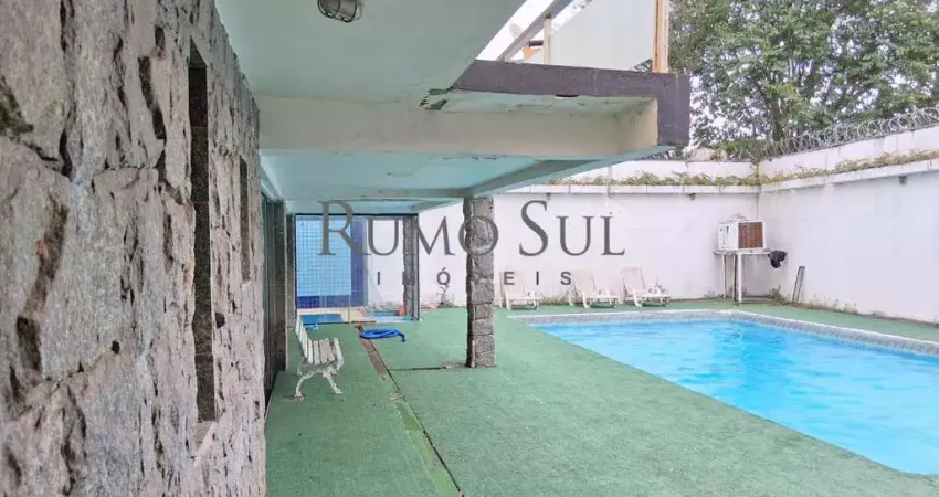 Casa com 7 quartos à venda na Rua Antônio Splendore, 211, Interlagos, São Paulo