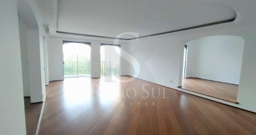 Apartamento com 3 quartos para alugar na Avenida Washington Luís, 1576, Jardim Marajoara, São Paulo