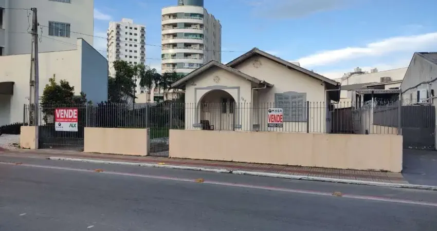 Terreno comercial à venda na Avenida José Eugênio Muller, 949, Vila Operária, Itajaí