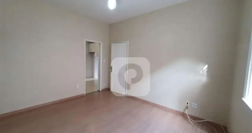 Casa de Vila, ótima oportunidade.