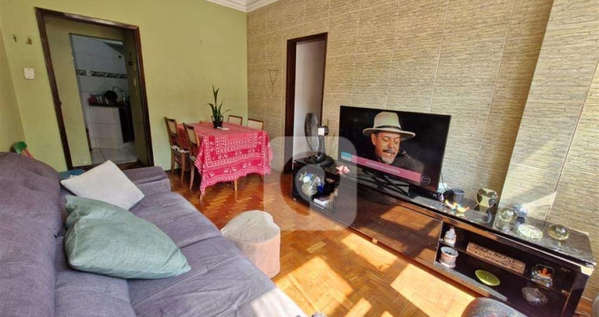 Apartamento três quartos com suíte no Rio Comprido.