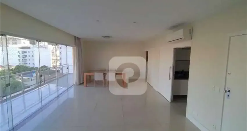 Cobertura de alto padrão, recém-reformada, 126m², no melhor ponto da Tijuca