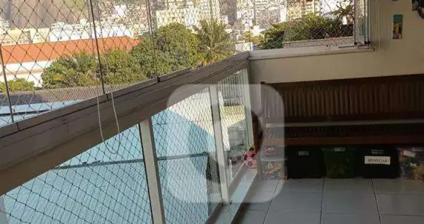 Perto do metrô apartamento  dois quartos na Tijuca.