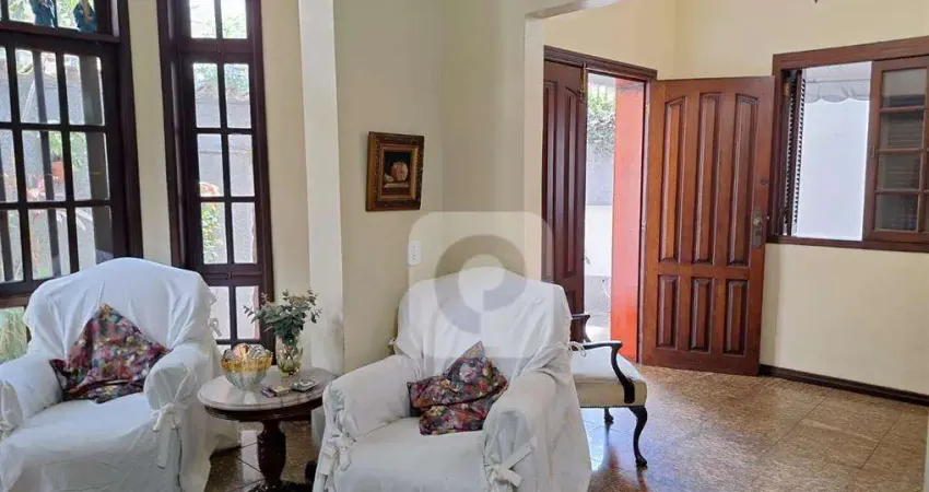 SELECIONE - Casa 5 quartos, sendo 2 suítes