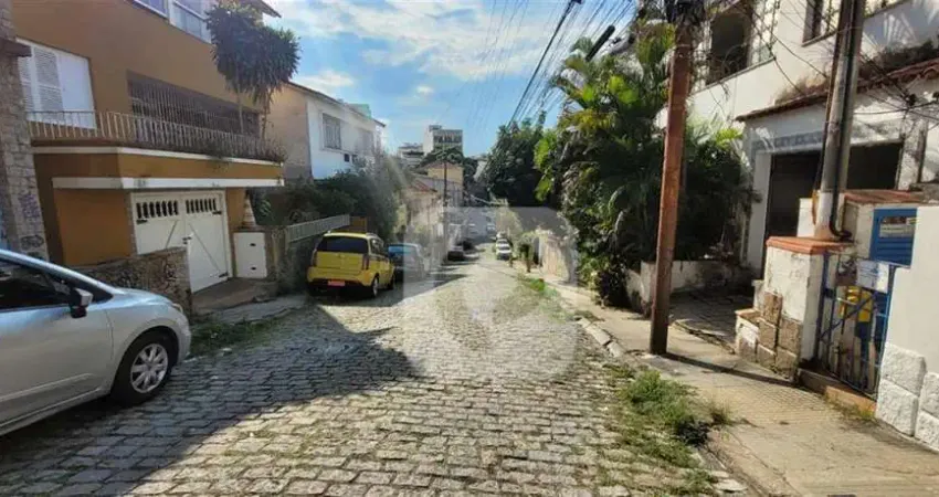 Apartamento Garden, de 2 quartos - 93mts - Tijuca