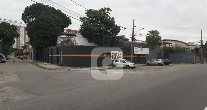 Vendo excelente galpão com total de 2.000m na principal rua do bairro do rocha