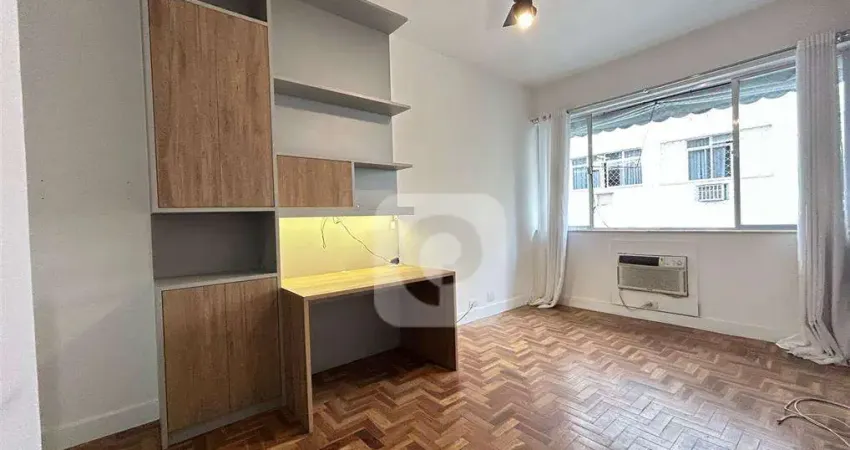 Apartamento 2 quartos todo reformado a 5 minutos do metrô!!!
