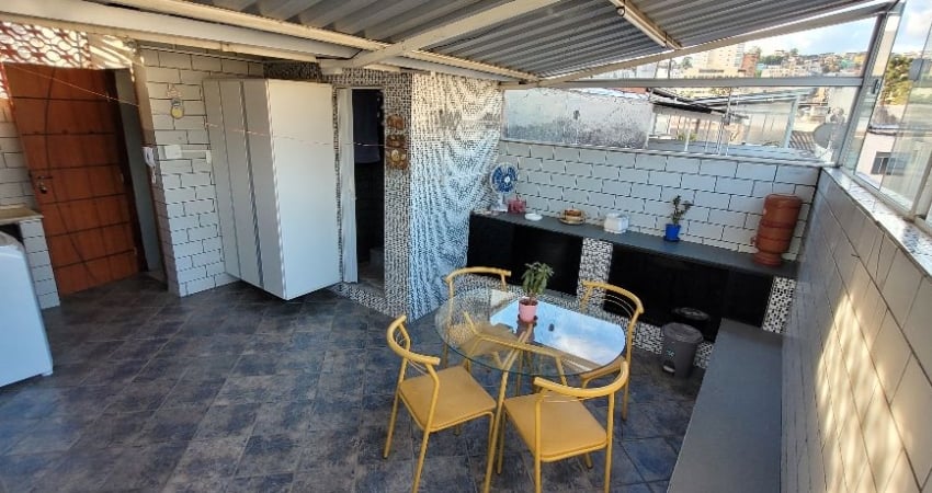 Linda Cobertura 3 quartos em área nobre do Manoel Honório a poucos metros da Av. Rio Branco.