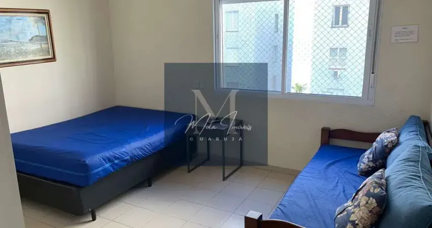 KITNET  Reformado ao lado da praia e próximo do Centro. Vista parcial para o Mar.