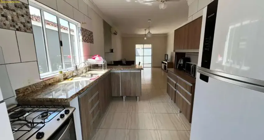 Casa com 2 quartos à venda no Centro, Bertioga 