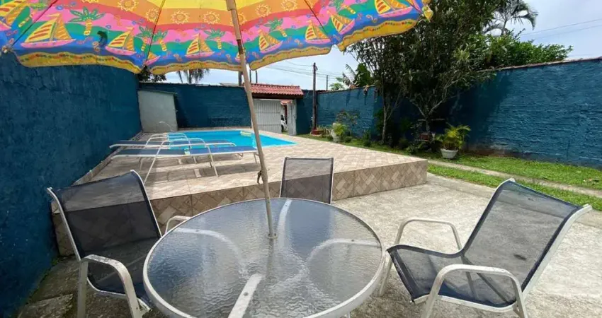 Casa com 2 quartos à venda na Vista Linda, Bertioga 