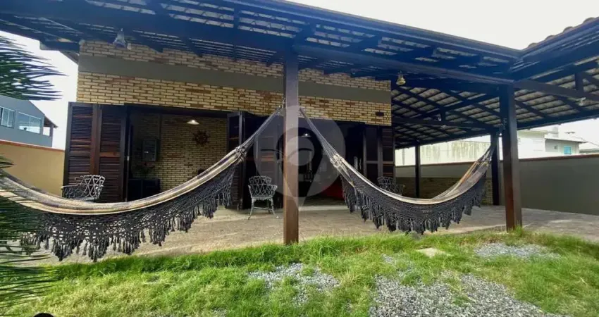 Casa com 2 quartos à venda em Zimbros, Bombinhas