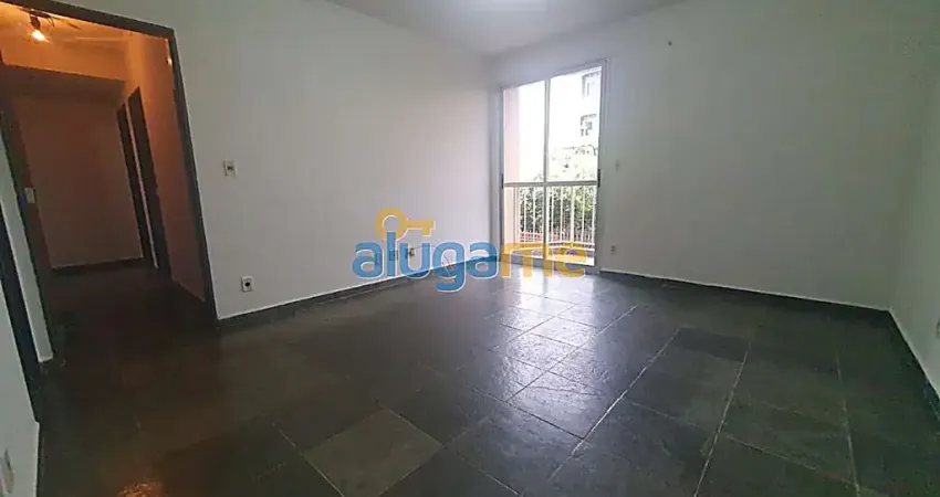 Apartamento na Vila Itália com 3 dormitórios (1 suíte), 1 vaga coberta e área de lazer.
