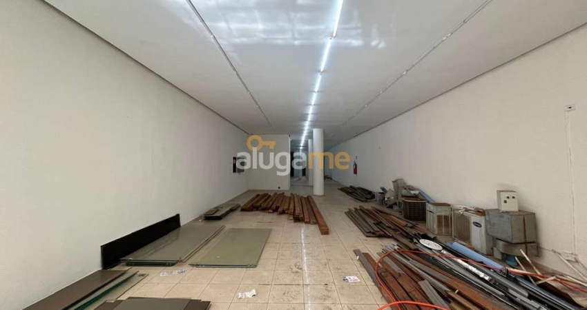 Salão comercial no centro com 352 m² a 01 quadra do fórum, na Rua Voluntários de São Paulo.