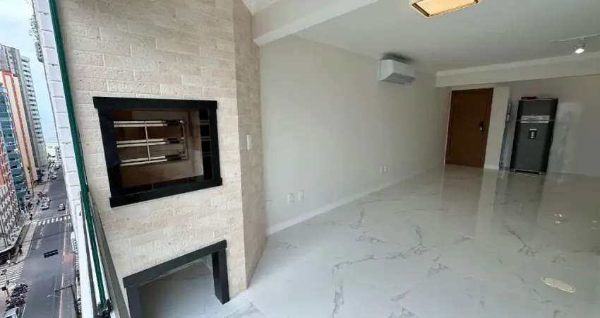 Belíssima apartamento Quadra mar Oportunidade.