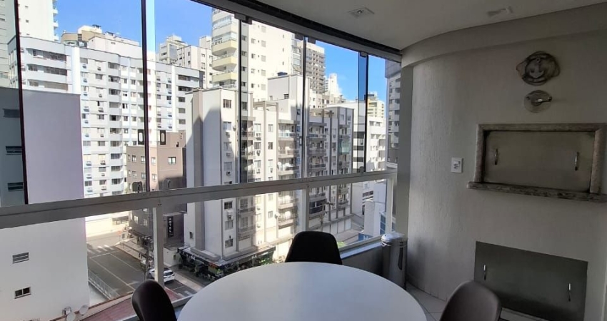 Apartamento amplo e bem localizado – Balneário Camboriú frente do shopping Atlântico.