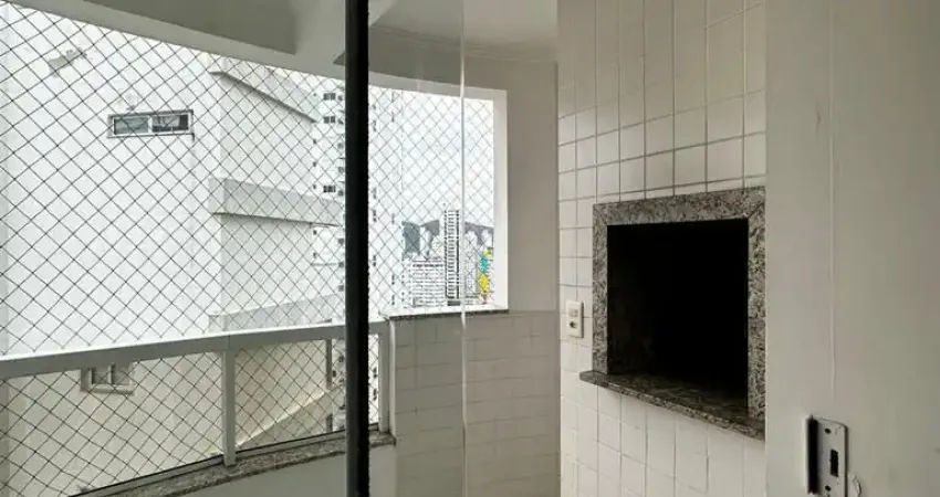 APARTAMENTO COM LAZER COMPLETO NA QUADRA MAR!   À VENDA POR APENAS R$ 1.350.000!