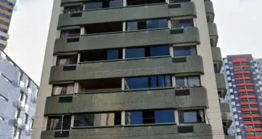 Apartamento à venda com 4 quartos sendo 2 suites, 147,00m² área útil por R$ 810.000,00