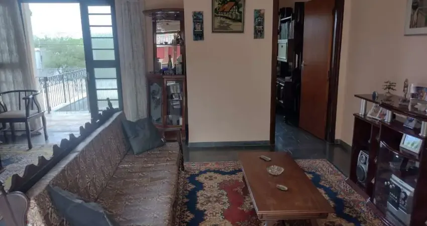 Ótima casa para venda no belvedere clube dos 500 em guaratinguetá