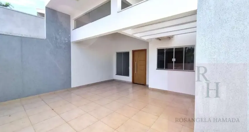 Casa para Venda em Maringá, Jardim Petrópolis, 3 dormitórios, 1 suíte, 2 banheiros, 2 vagas