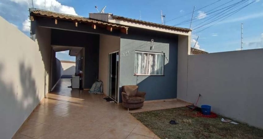 Casa para Venda em Maringá, Parque Tarumã, 2 dormitórios, 1 banheiro, 1 vaga