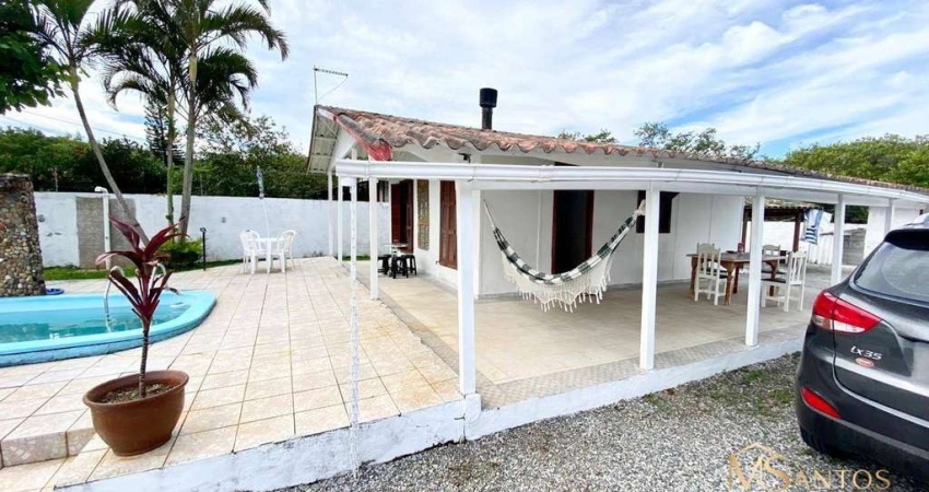 Casa com 3 dormitórios à venda, 110 m² por R$ 750.000,00 - Daniela - Florianópolis/SC