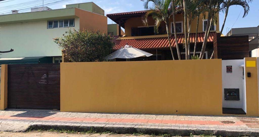 Casa com 4 dormitórios à venda, 175 m² por R$ 1.500.000,00 - Canasvieiras - Florianópolis/SC
