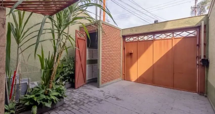 Agradável casa tipo para venda em lapa com 4 quartos, sendo 2 suítes, 219m²